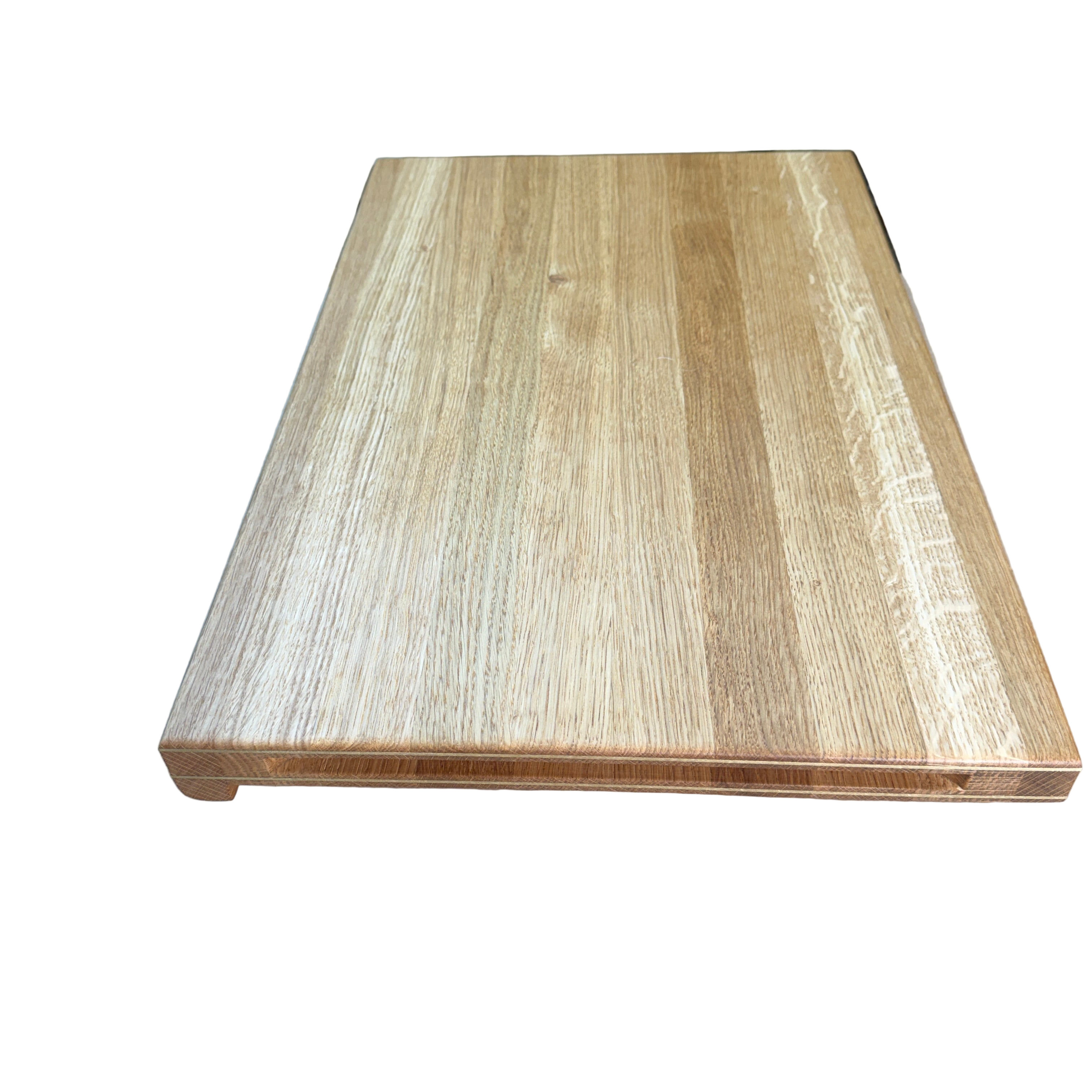 OUTLET 'Forefront' cutting board with leading edge. 60 x 40 cm. Oak and brass