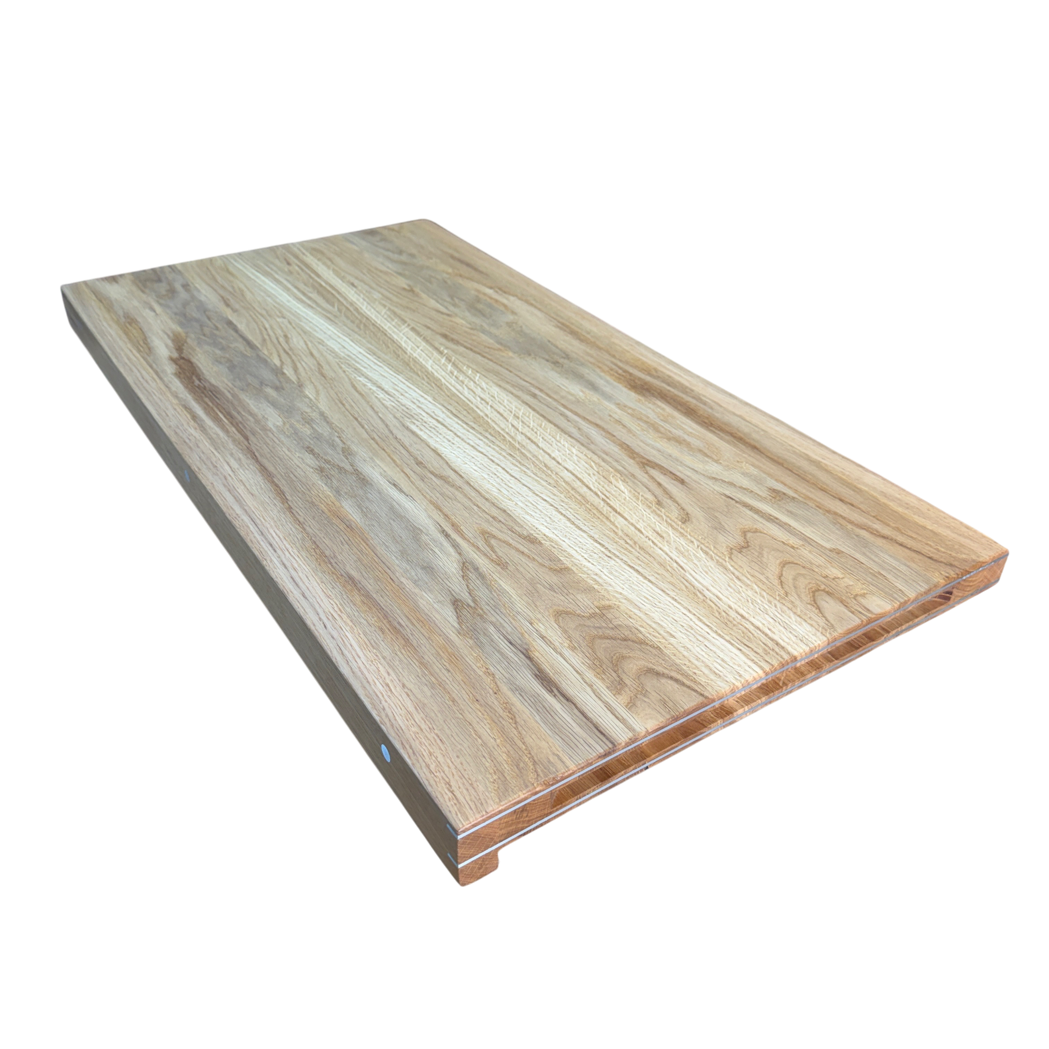 OUTLET 'Forefront' cutting board with leading edge. 60 x 40 cm. Oak and brass