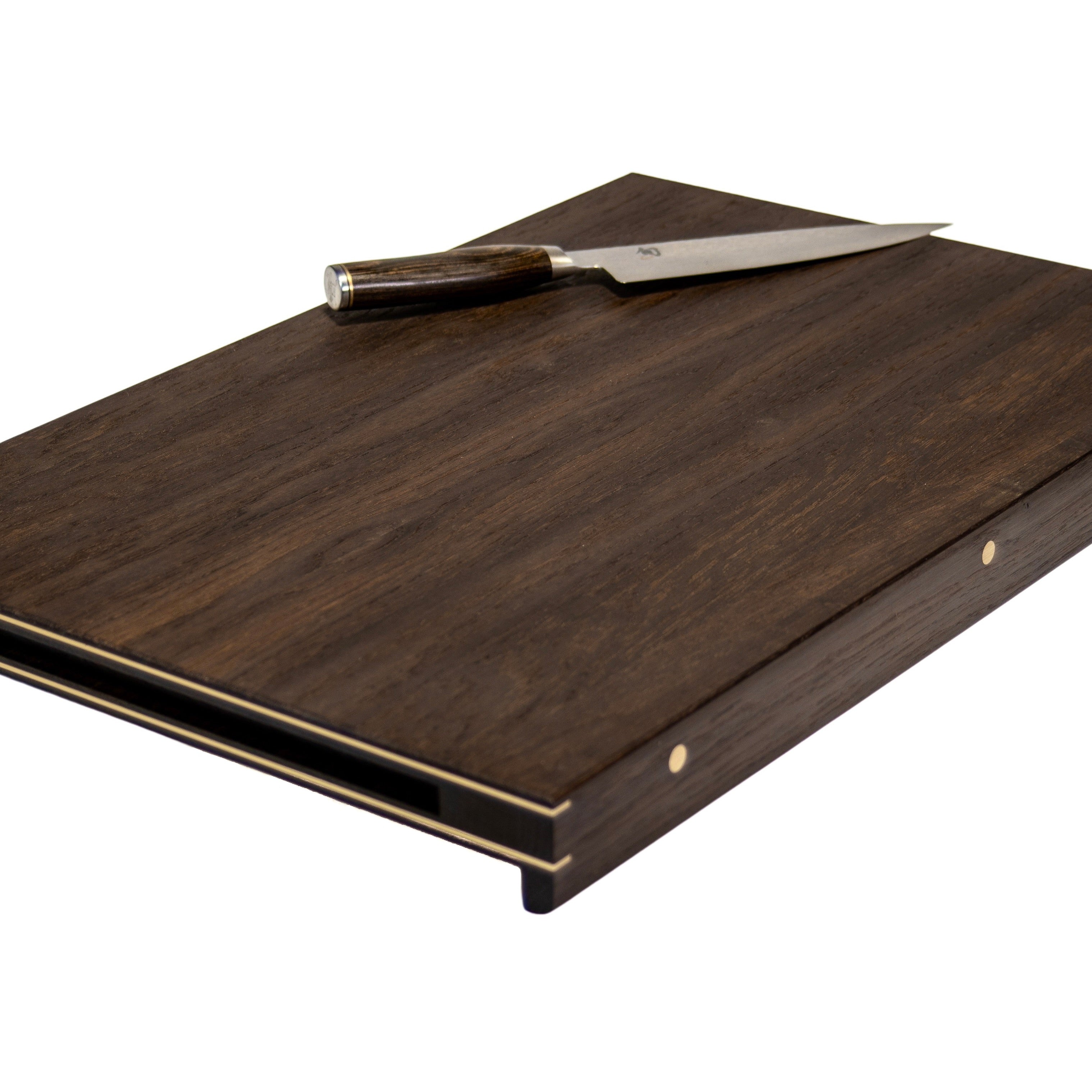 Køb 'Forefront' skærebræt med træforkant og detaljer i aluminium 50x40x3 cm_10 fra Rune - Jakobsen Woodworks hos os