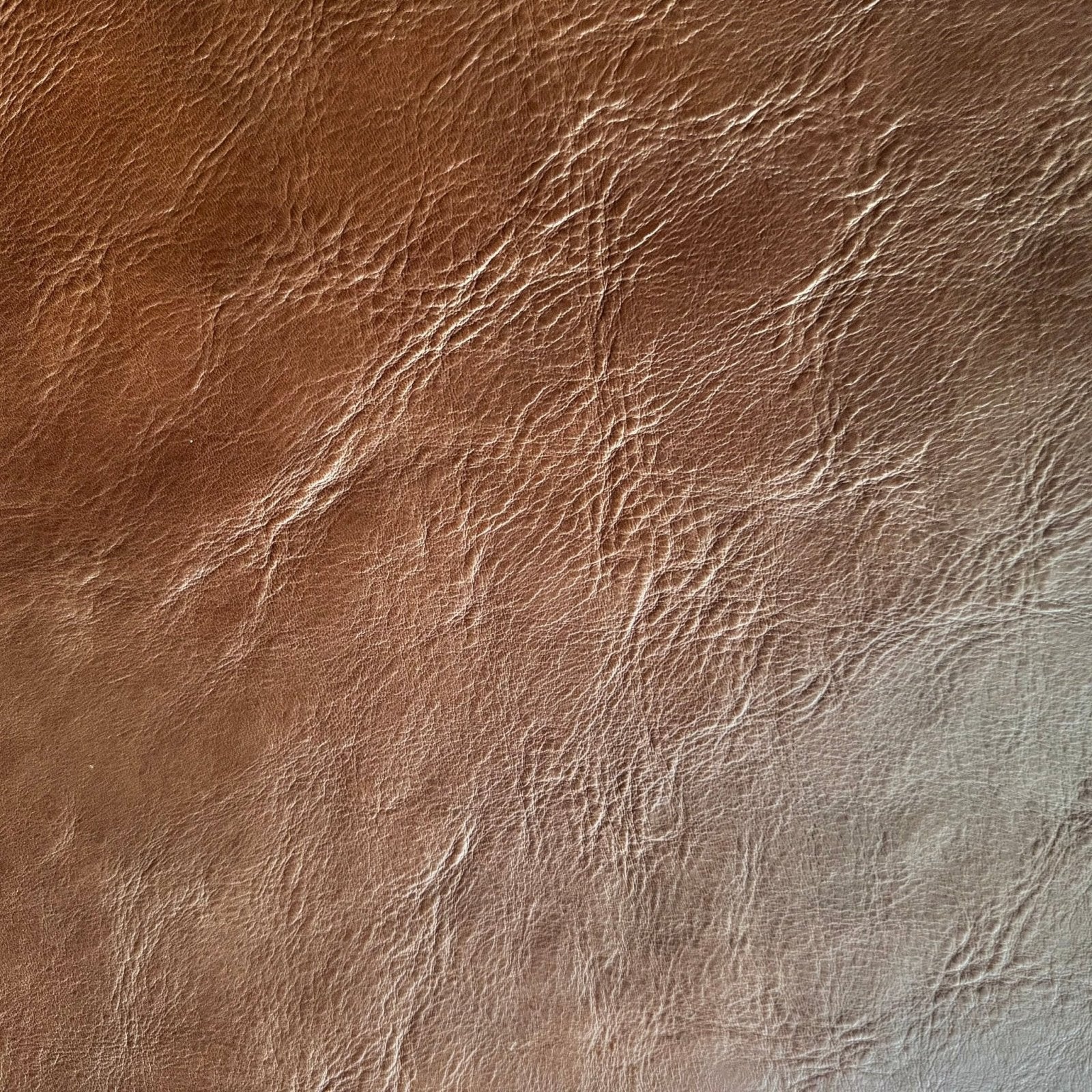 Køb 'Leather protected' knivmagnet i længder fra 20 - 80 cm med italiensk læder. 20 cm_7 fra Rune - Jakobsen Woodworks hos os