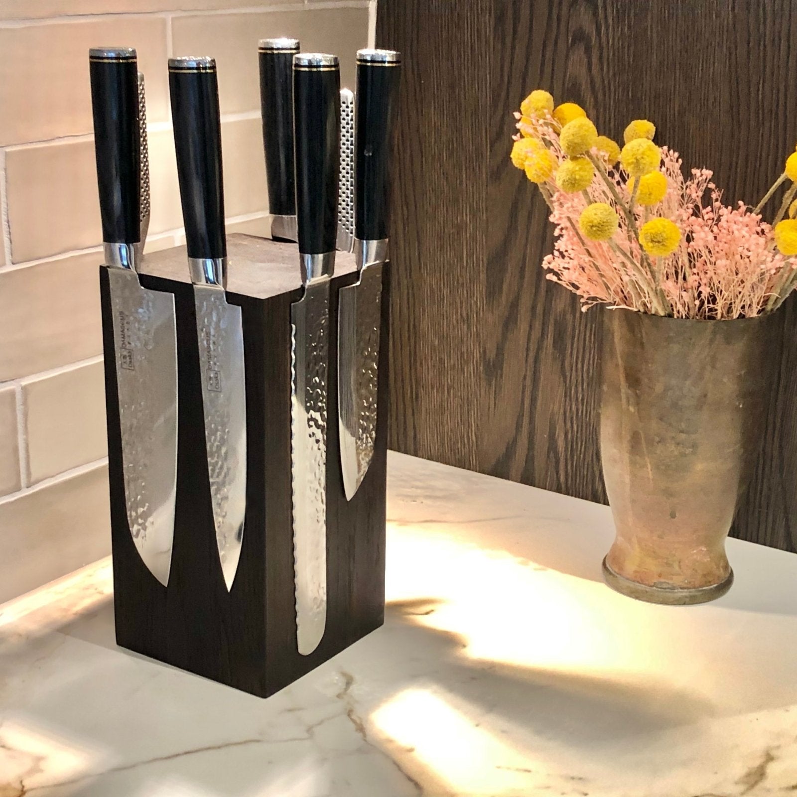 Rune - Jakobsen Woodworks 'Nordic' magnetisk knivblok med plads til 8 - 12 knive Egetræ_12