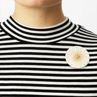 Køb ICON broche no. 02 · GOLDEN GLOW _4 fra Scherning hos os