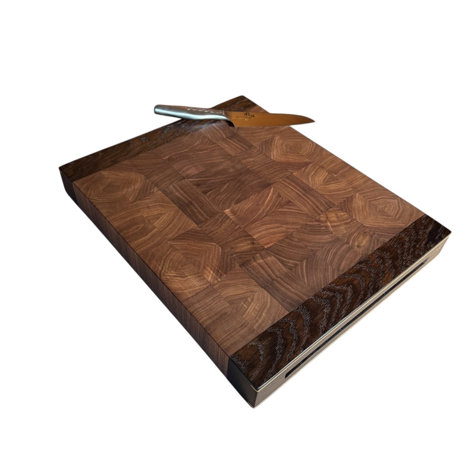 Rune - Jakobsen Woodworks 'Chefs board' skærebræt med kerne i endetræ og retvendt håndgreb med messingdetaljer 40x30x5 cm_9