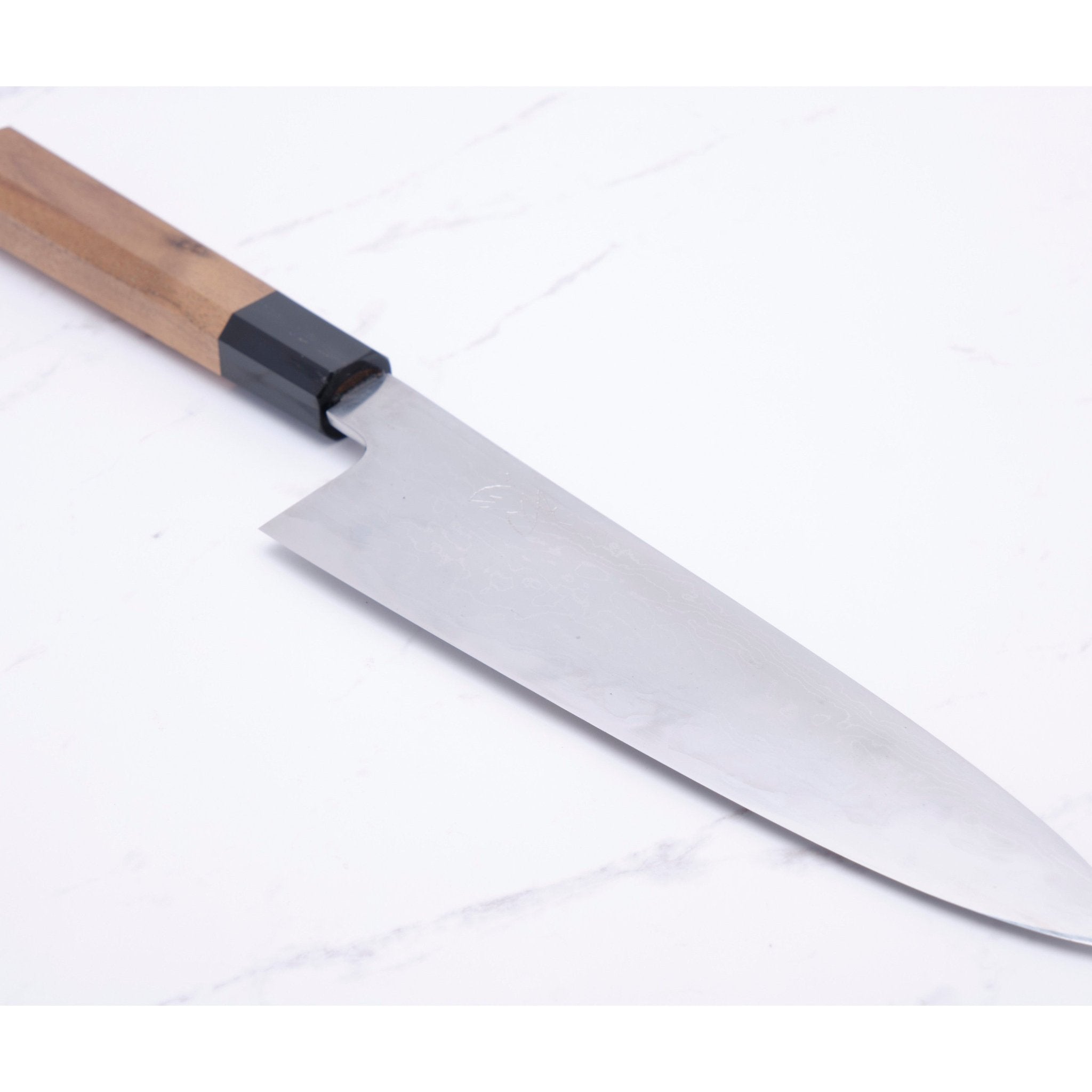 Hatsukokoro Komorebi 210 mm Kokkekniv Damaskus Aogami - 1_ _ _ _HK - DKB - B1 - GT2107. Kokkekniv by Hatsukokoro