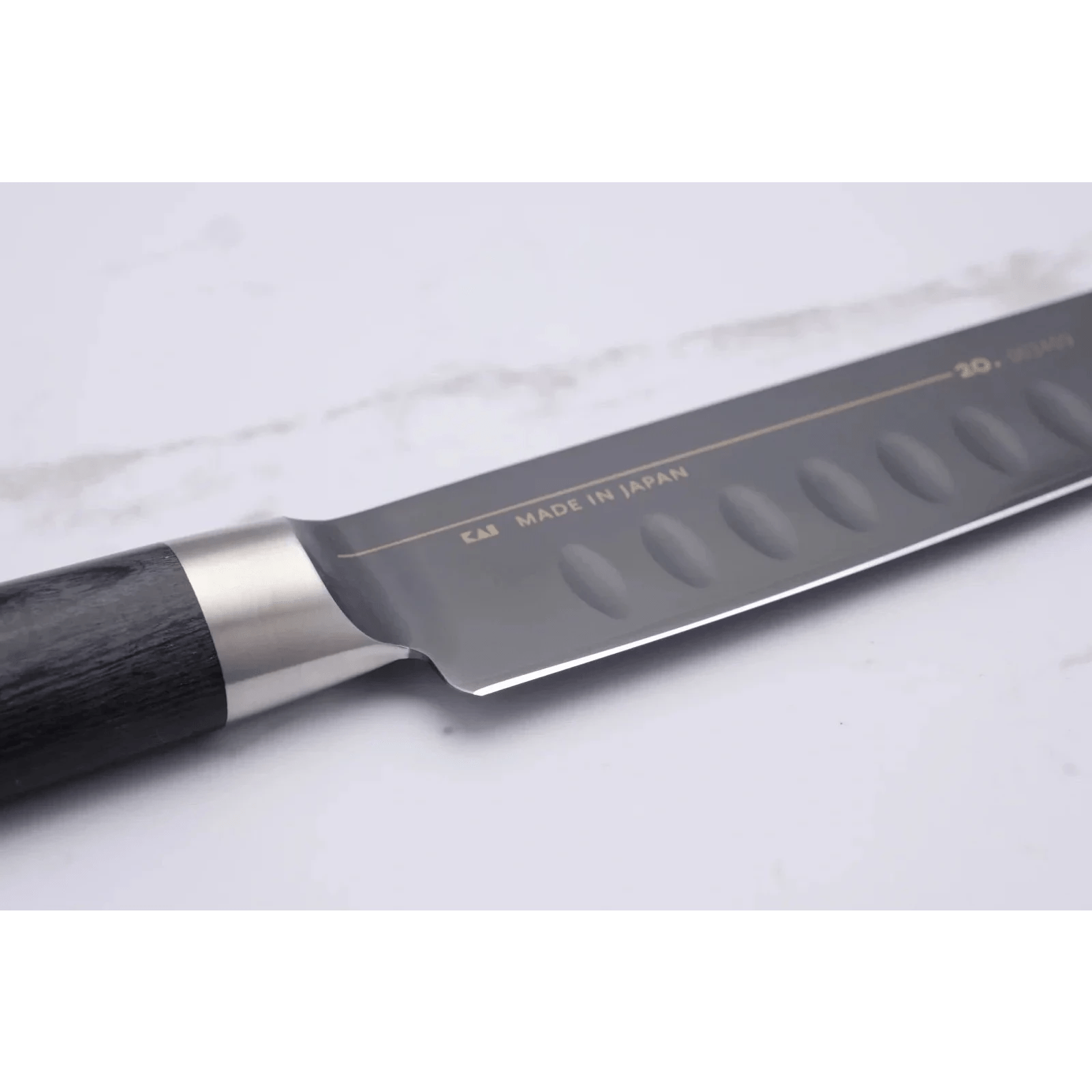 Michel Bras 230 mm Slicer m. luftskær #3_ _ _ _BK - 00034. Slicer by KAI