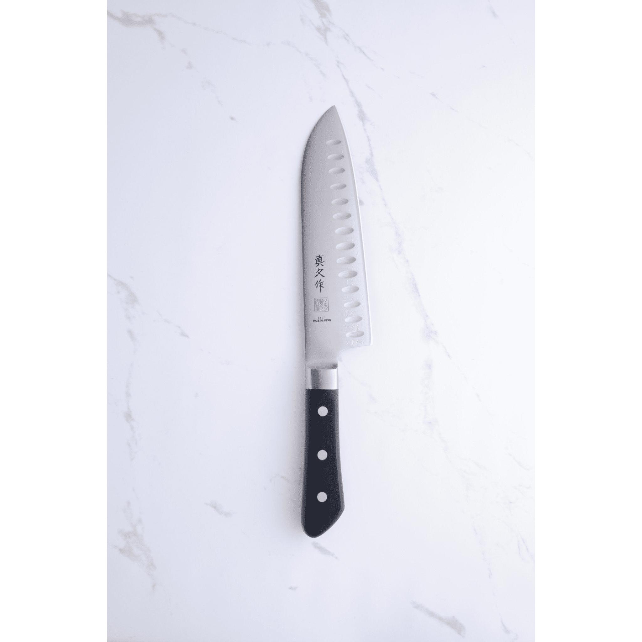 MAC Pro 170 mm Santoku m. luftskær_ _ _ _MSK - 652. Santoku by MAC