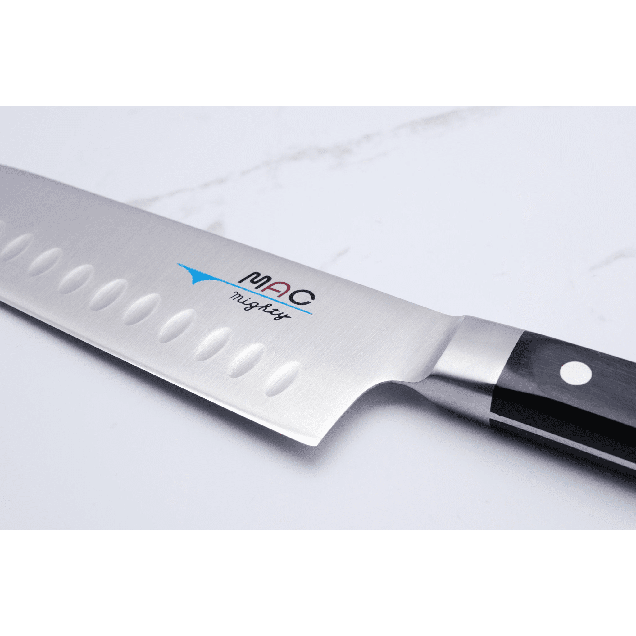 MAC Pro 170 mm Santoku m. luftskær_ _ _ _MSK - 655. Santoku by MAC
