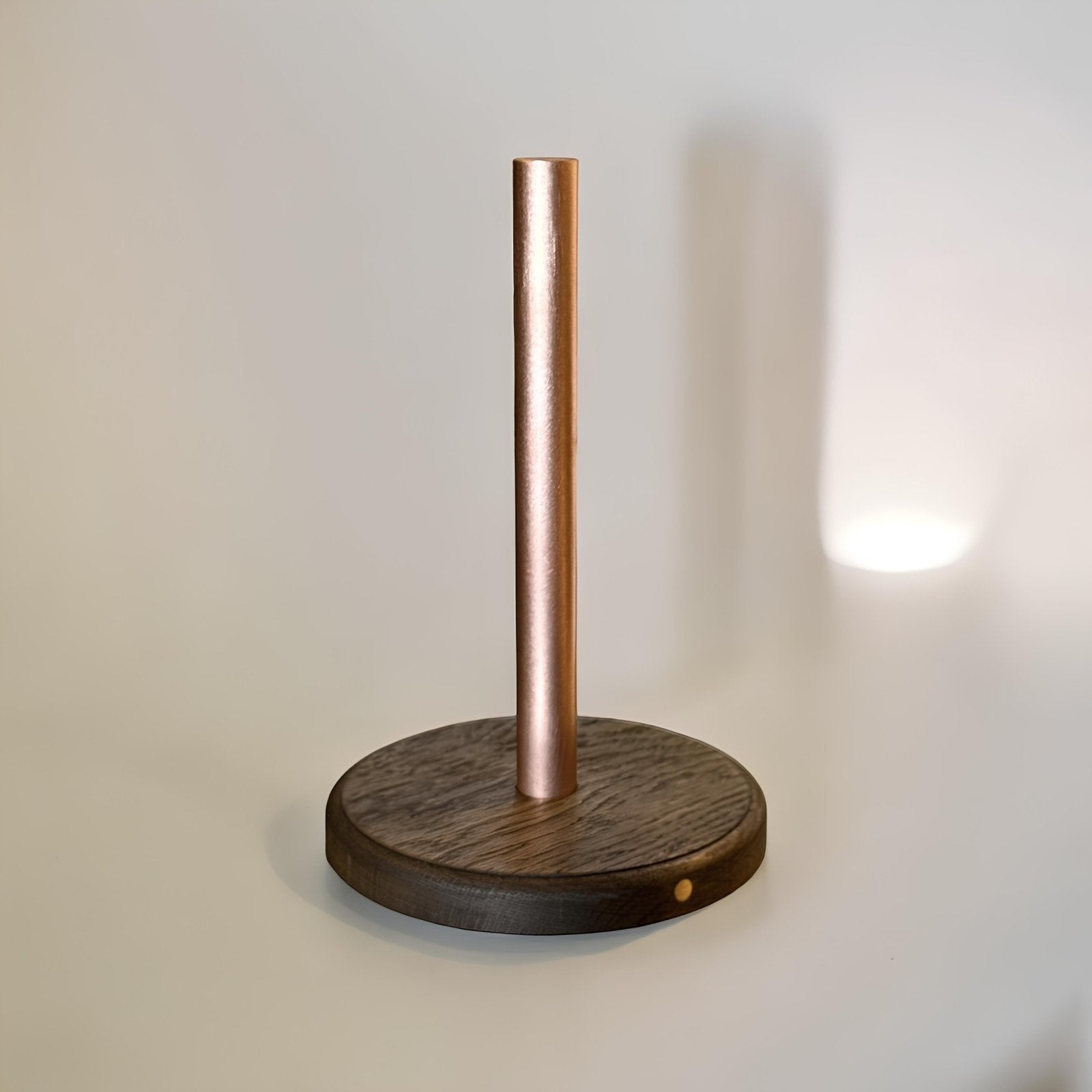 Rune - Jakobsen Design 'Roll Pole' rund køkkenrulleholder Massivt kobberrør Køkkenrulleholdere_9