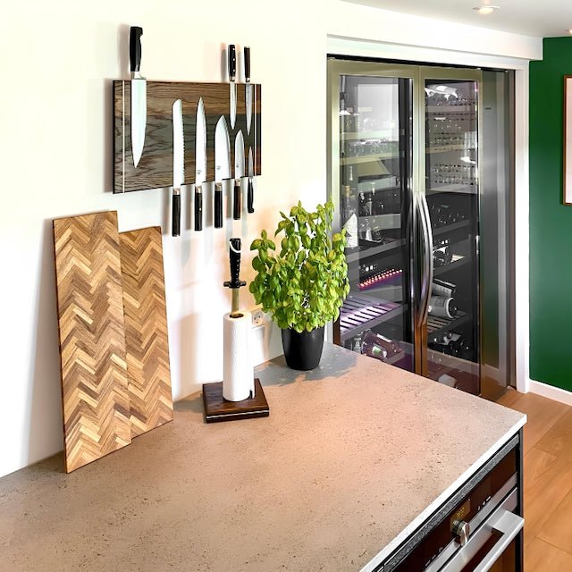 Rune - Jakobsen Design Defined - bred knivmagnet i bredder fra 10 - 28 cm og længder fra 40 - 80 cm. Med metaldetaljer 40 cm Knivskinner_2