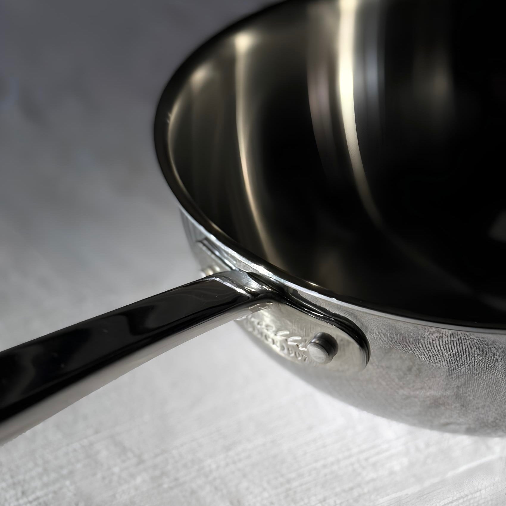 Rune - Jakobsen Design “Mantecare” 3 - PLY pande. Diameter 24 cm. Pander_2