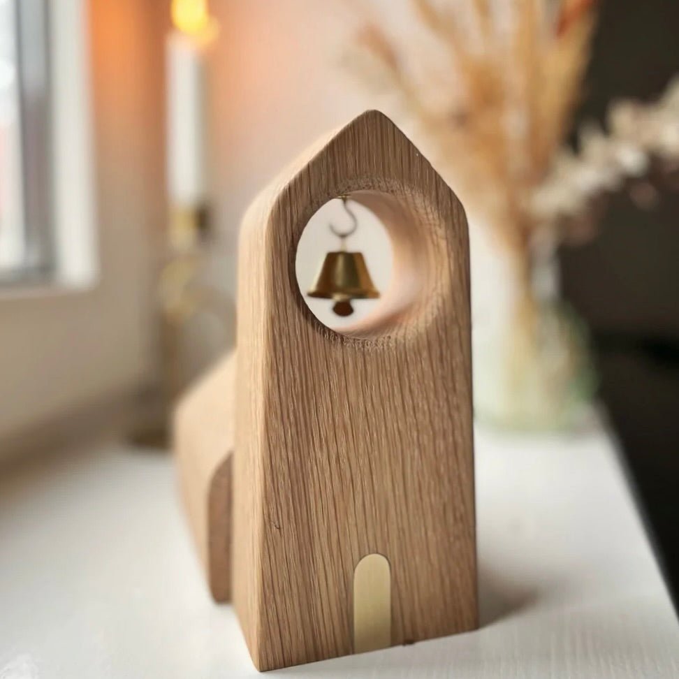 Rune - Jakobsen Design 'Vores Land' Kirke – håndlavet i eg eller valnød med messingdetaljer Home Decor_4