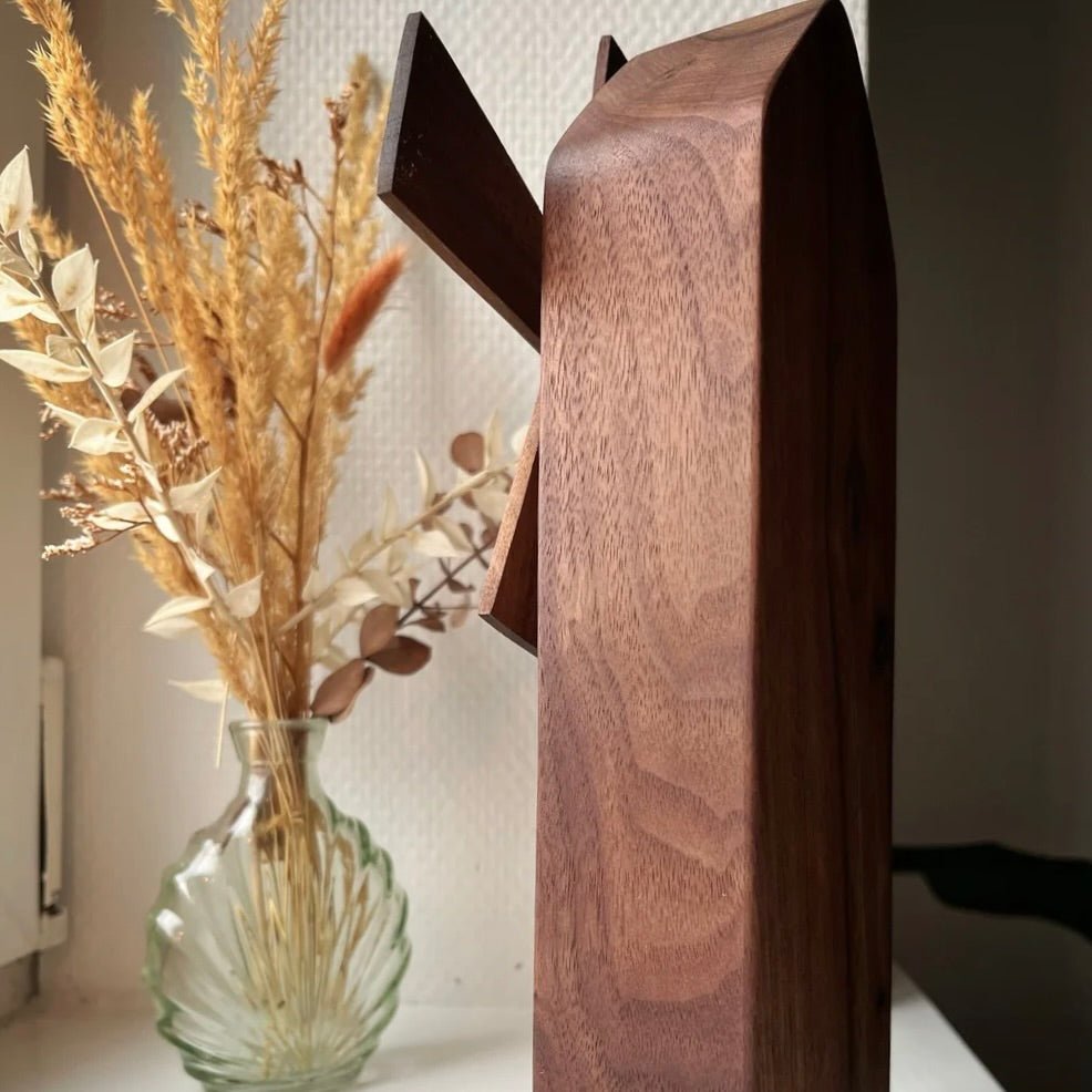 Rune - Jakobsen Design 'Vores Land' Vindmølle – håndlavet i eg eller valnød med messingdetaljer Home Decor_4