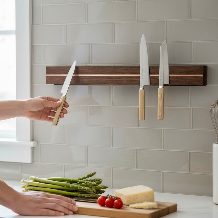 Rune - Jakobsen Design Wide Split - bred knivmagnet i længder mellem 30 - 80 cm og 6,5 eller 8,5 cm bredde Røget egetræ Knivskinner_3