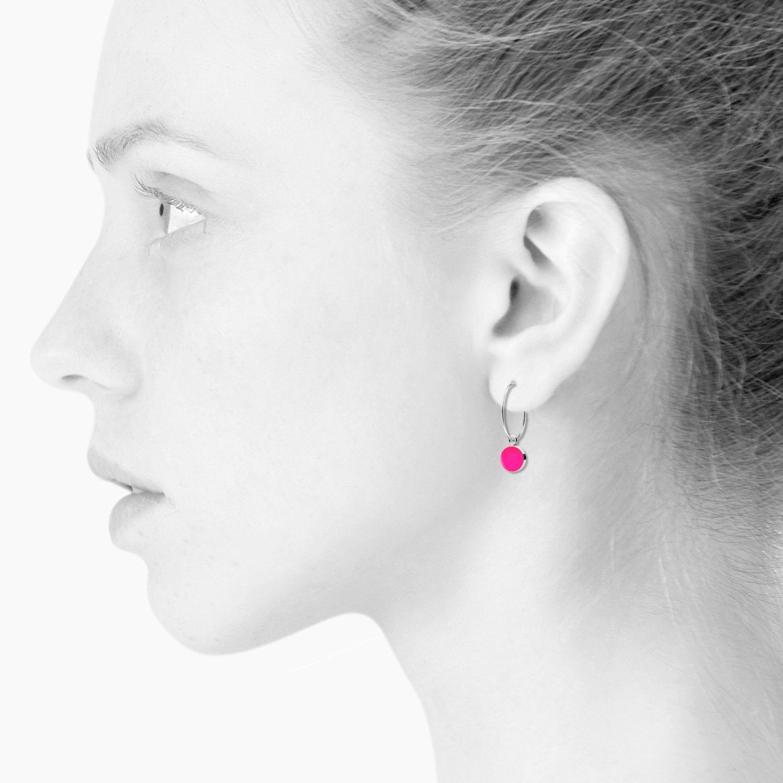 Køb SIGN øreringe · NEON PINK _2 fra Scherning hos os