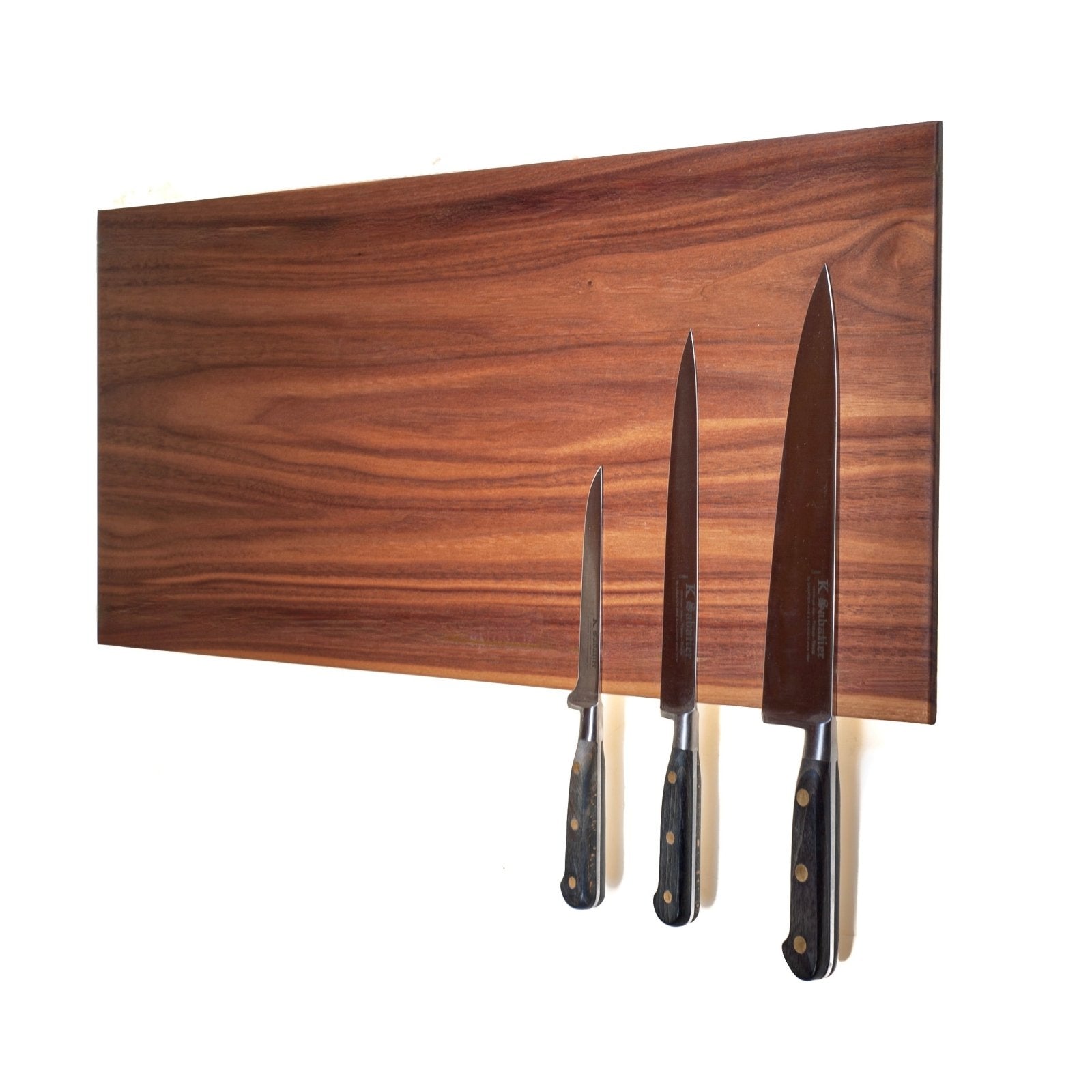 Køb den brede 'Wideboard X - tra' 10 cm bred og ekstra kraftig knivmagnet fra Rune - Jakobsen Woodworks hos os