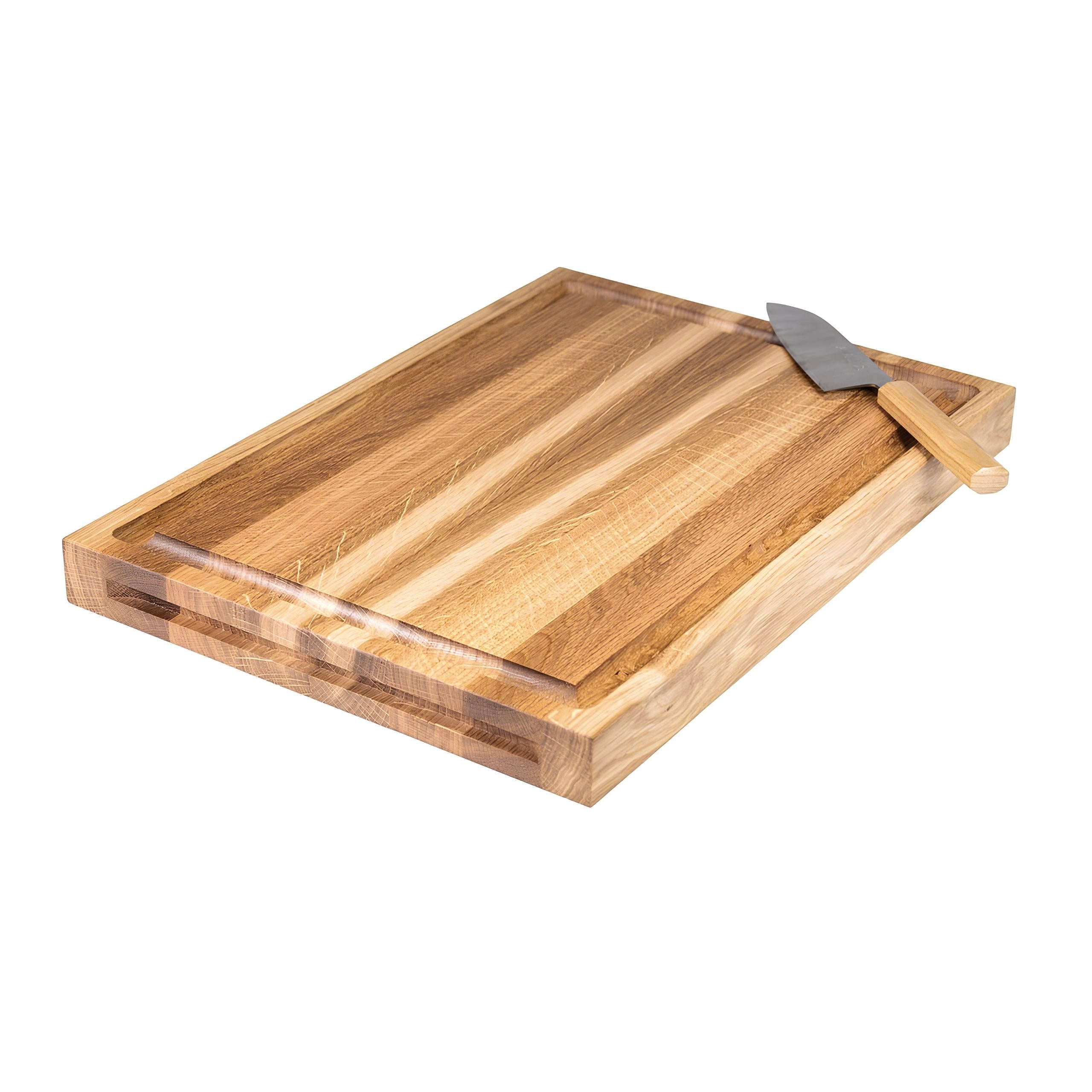 XXL. 6–8 cm dickes Schneidebrett mit Saftrille. Größen von 50 x 30 cm bis 80 x 60 cm.