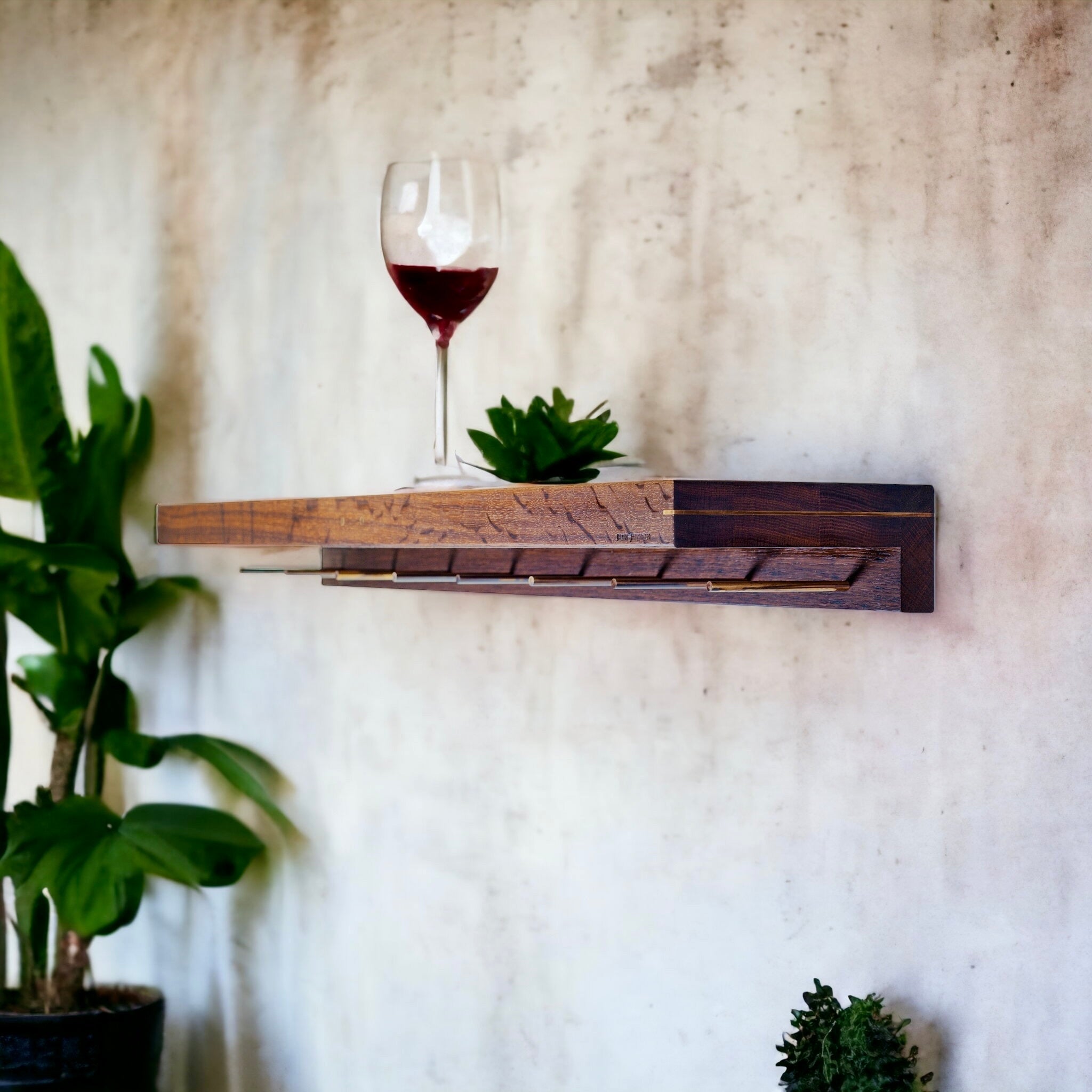Rune - Jakobsen Woodworks 'Antique 4wine' hylde med glasophæng 40/12cm_2