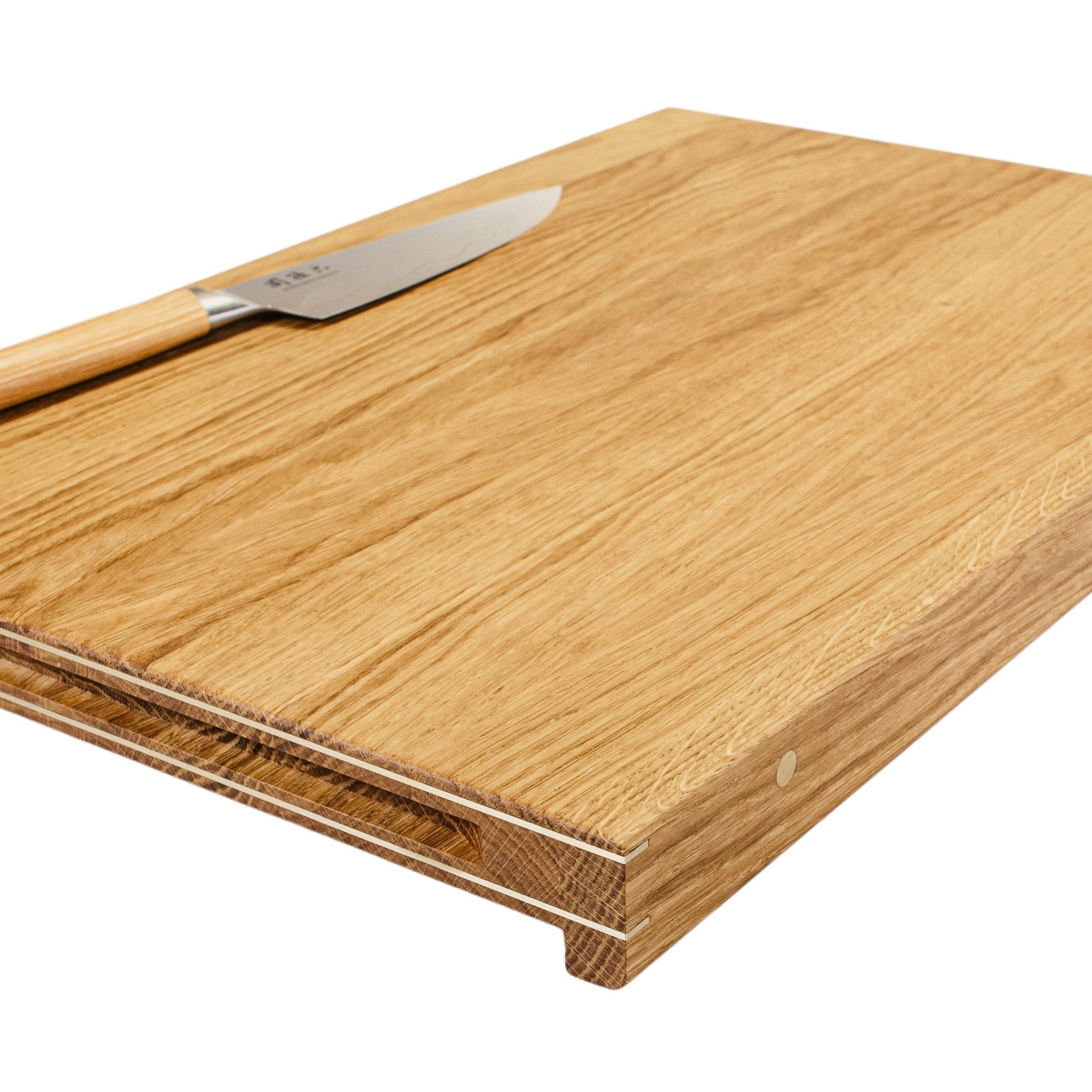 Køb 'Forefront' skærebræt med træforkant og detaljer i kobber  50x40x3 cm_6 fra Rune - Jakobsen Woodworks hos os