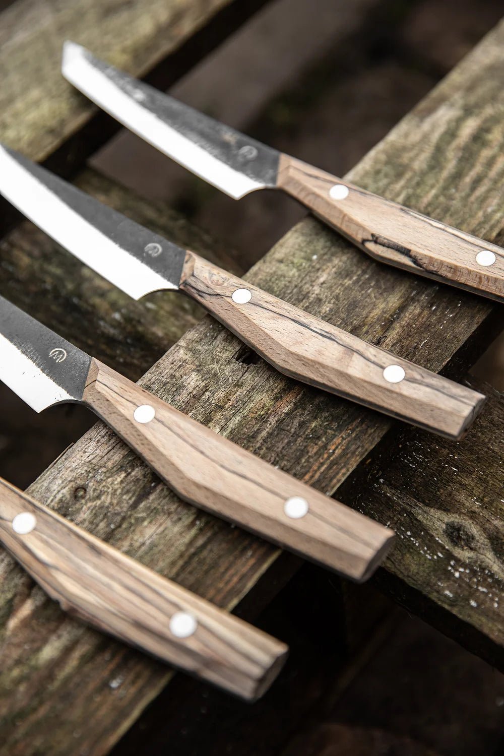 M_Knives 'Moustache Steak Katana' sæt á 4 stk_3 by Rune-Jakobsen Design