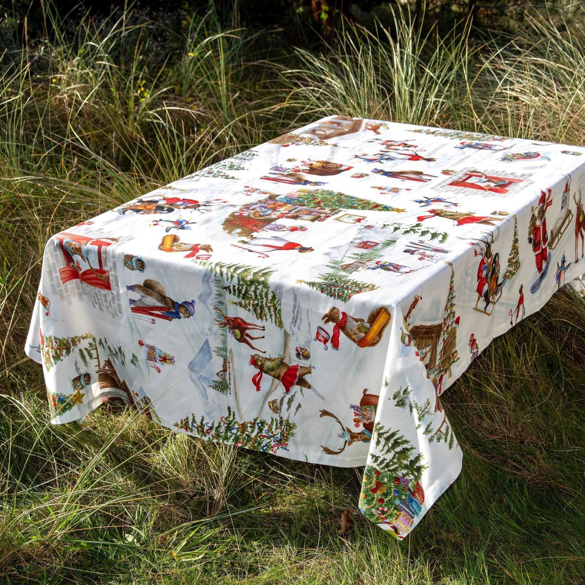 Juleduge fra Tessitura Toscana Telerie. 'Snowy Christmas' juledug i bomuld 170x270 _TSS/SNWY/170X2/JULED/2964/01