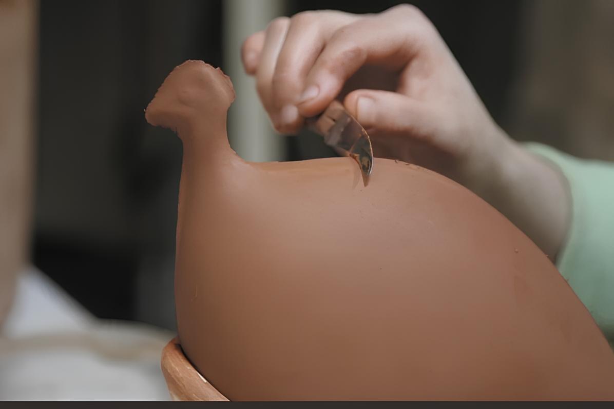 Pintade – håndlavet keramisk perlehøne fra Les Céramiques de Lussan hos Rune-Jakobsen Design