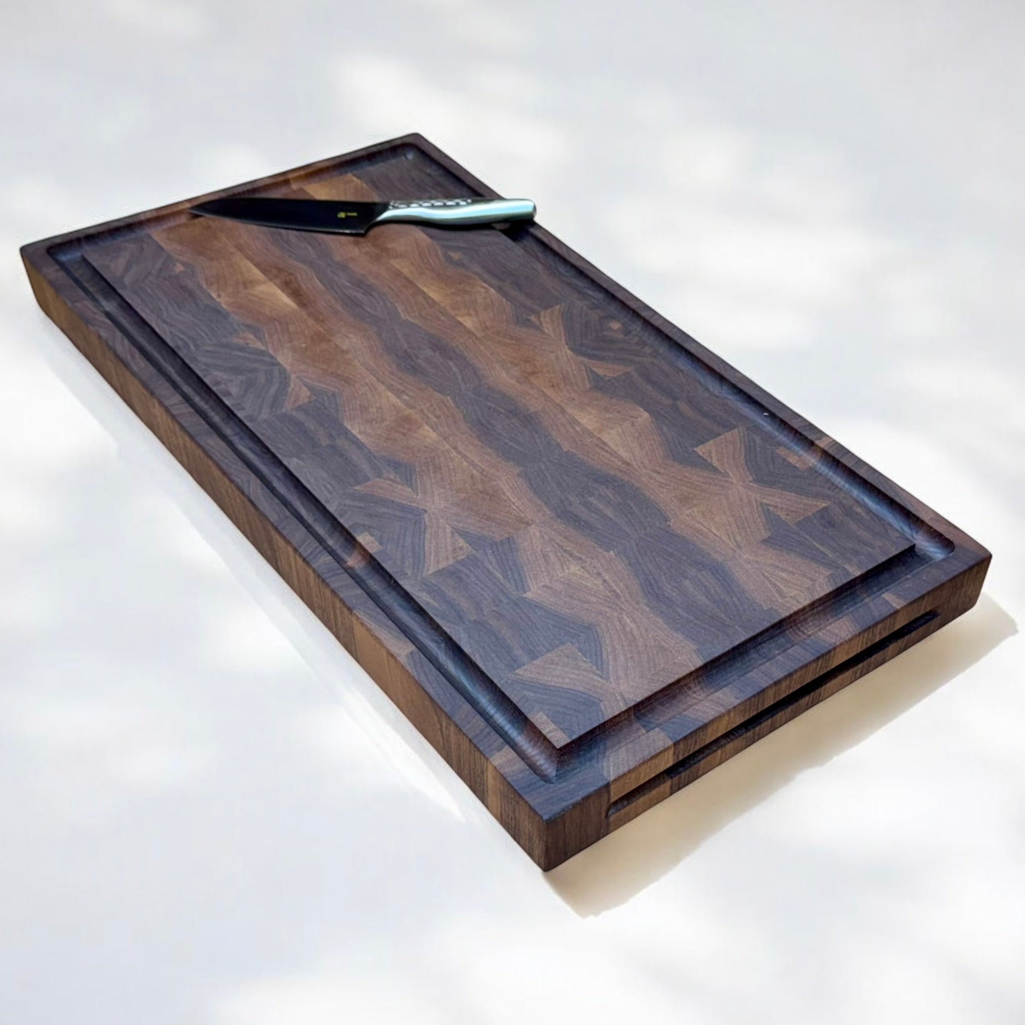 'WOW' end grain cutting board