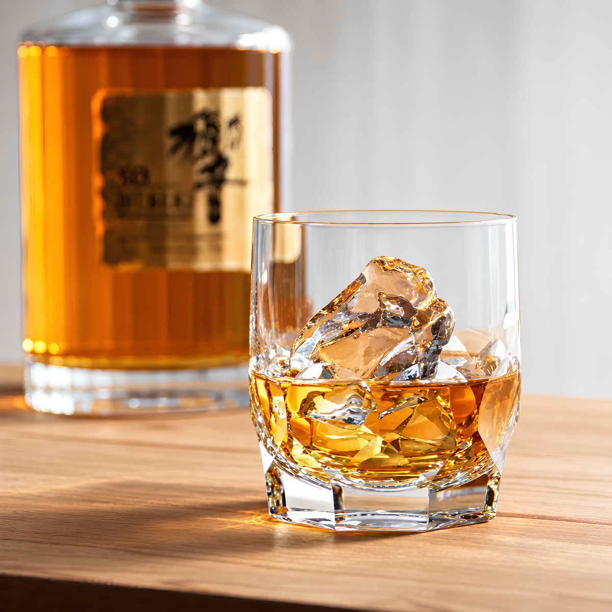 Whiskyglas aus Kristall, 250 ml – Modell F, kleines Format mit markanten, ruhigen Schnitten, Kagami Crystal
