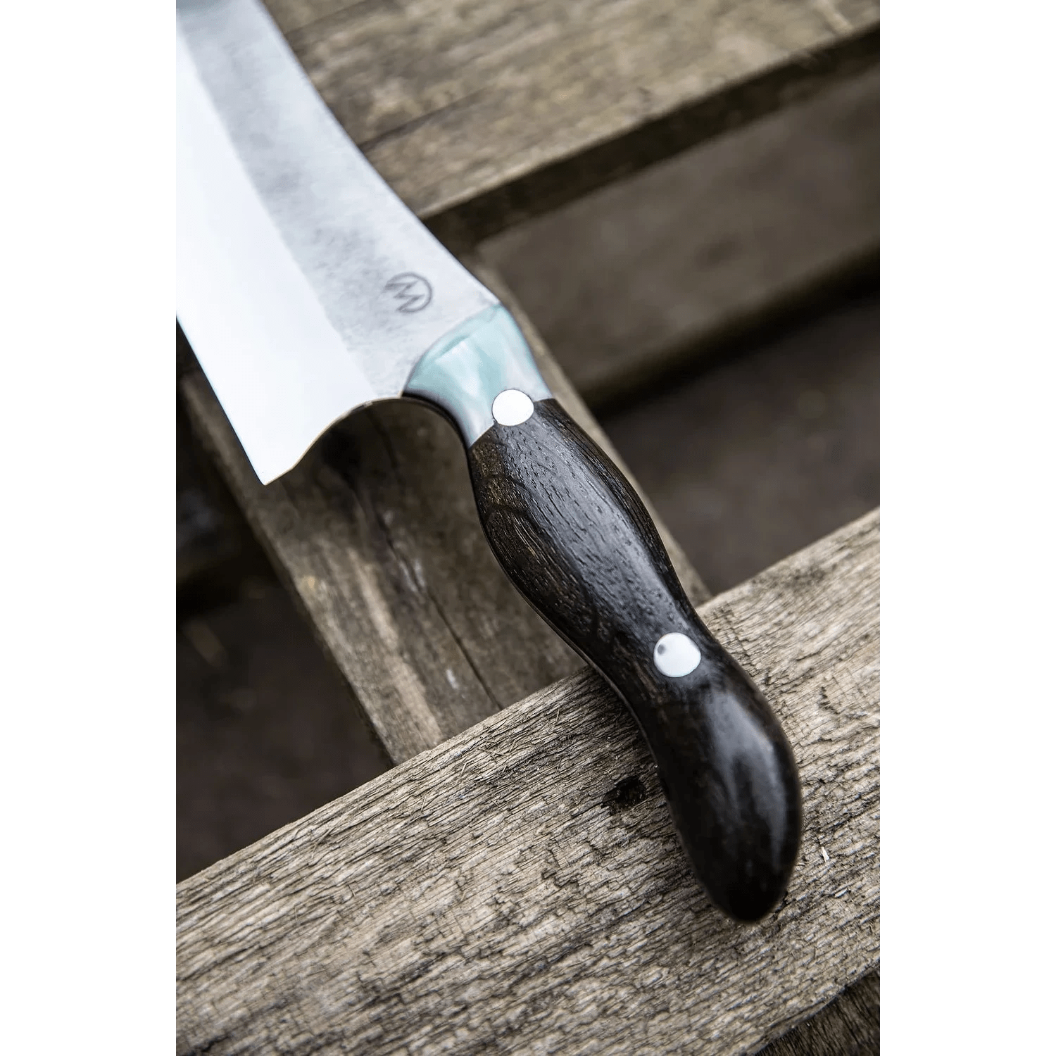 Køb 'Moustache Black Heaven' Santoku køkkenkniv _3 fra M_Knives hos os