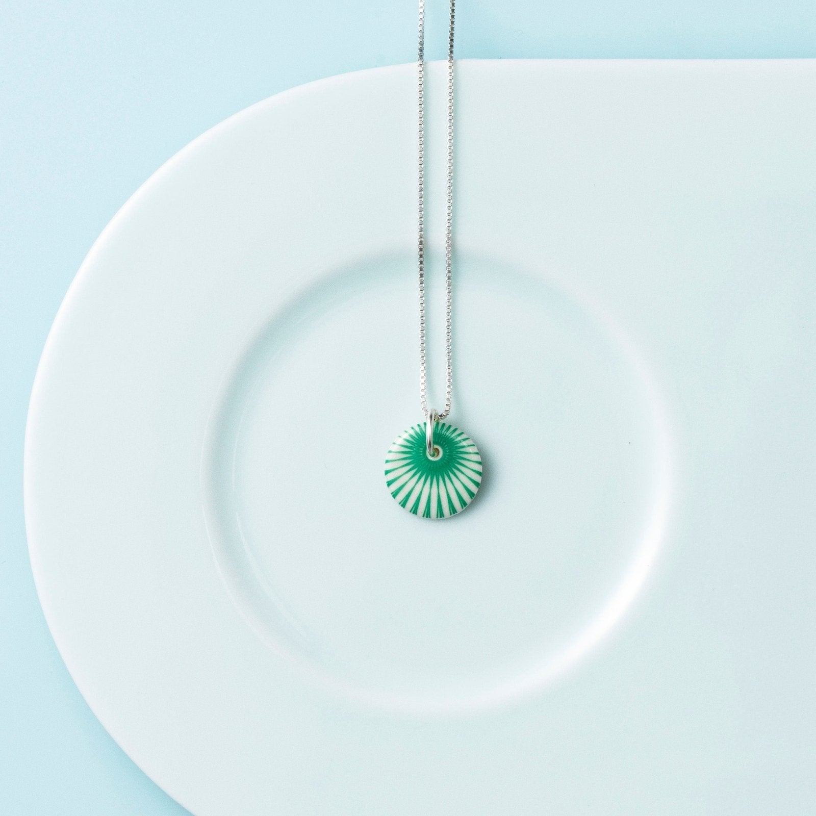Køb SPLASH halskæde · SEA GREEN _2 fra Scherning hos os