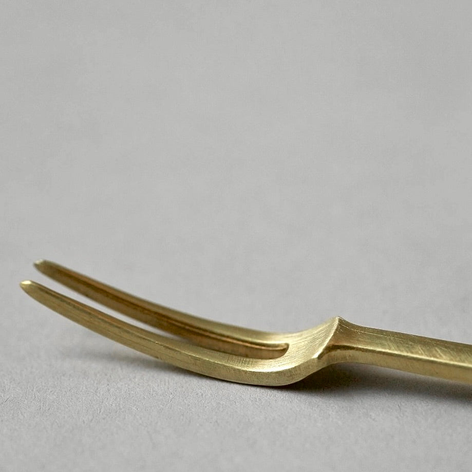 Sakami Kogei ‘Hime’ små japanske gafler i messing (5 styk)_5 by Rune-Jakobsen Design