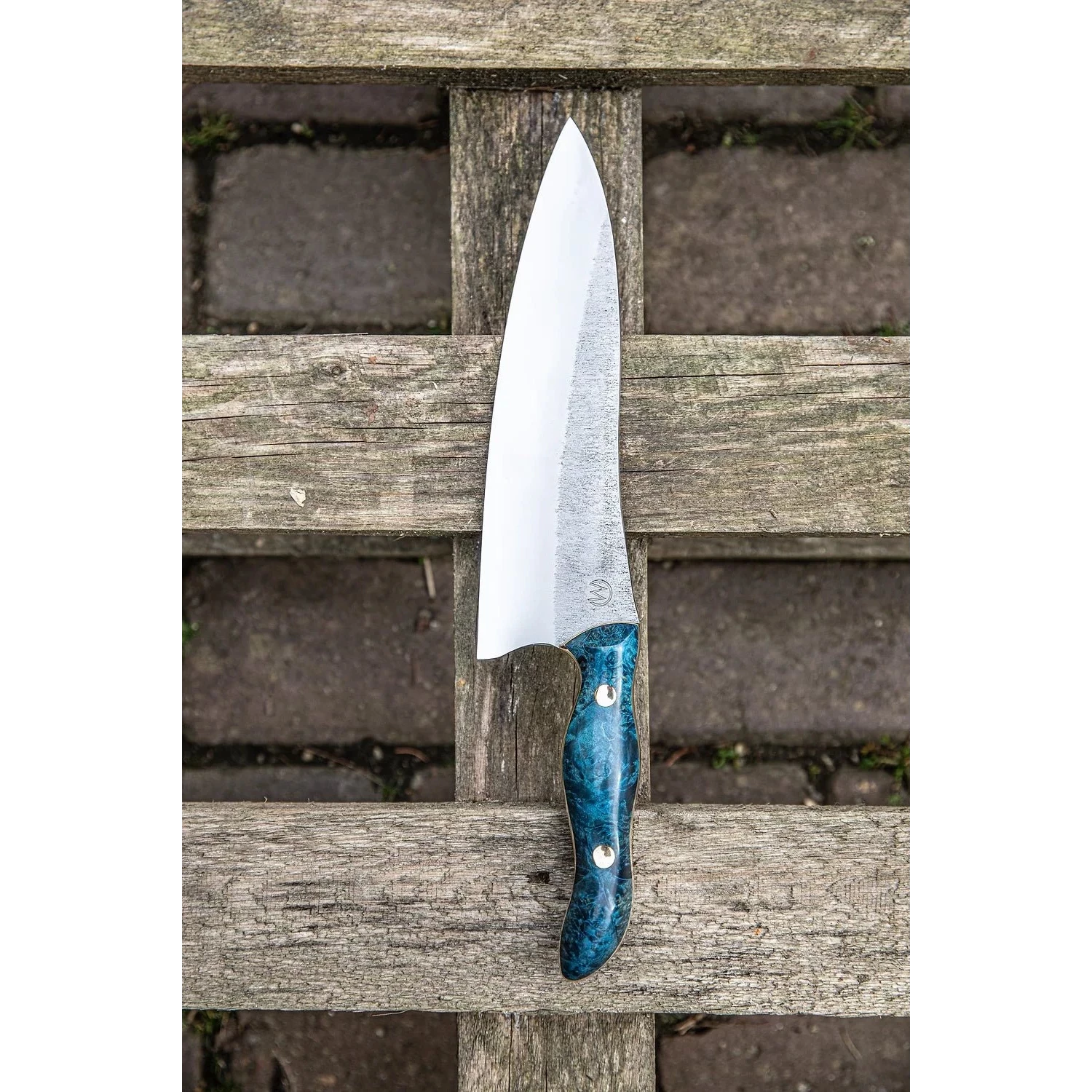 Demi Chef køkkenknive fra M_Knives. 'Moustache Coral Abyss - Demi Chef' _MKN/MSTC/DEMI/3685/01