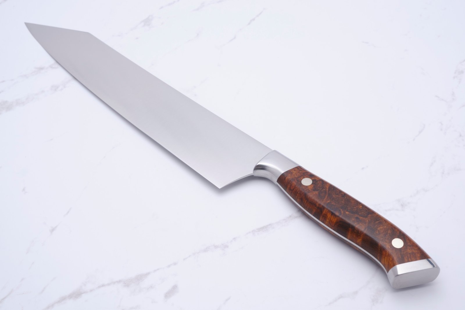 Nenox Nenox 240 mm Wide Kiritsuke Desert Ironwood_3 by Rune - Jakobsen Design