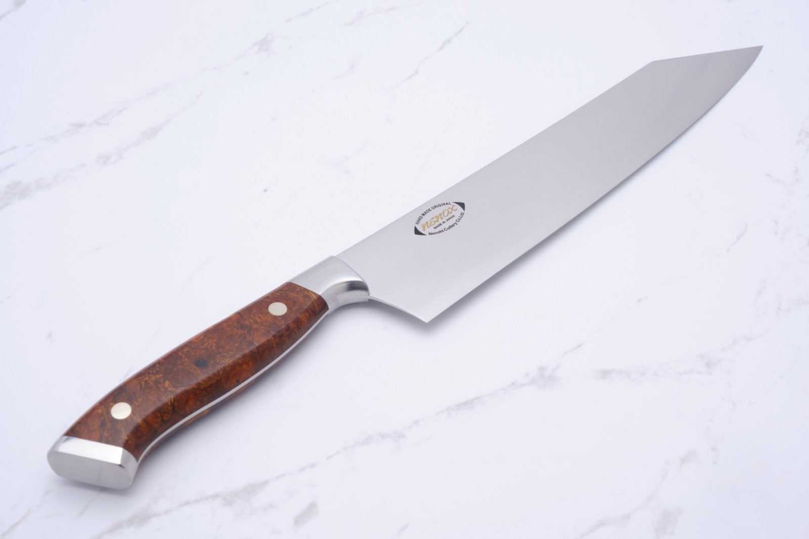 Nenox <Nenox 240 mm Wide Kiritsuke Desert Ironwood - inkl. saya>_4 by Rune - Jakobsen Design