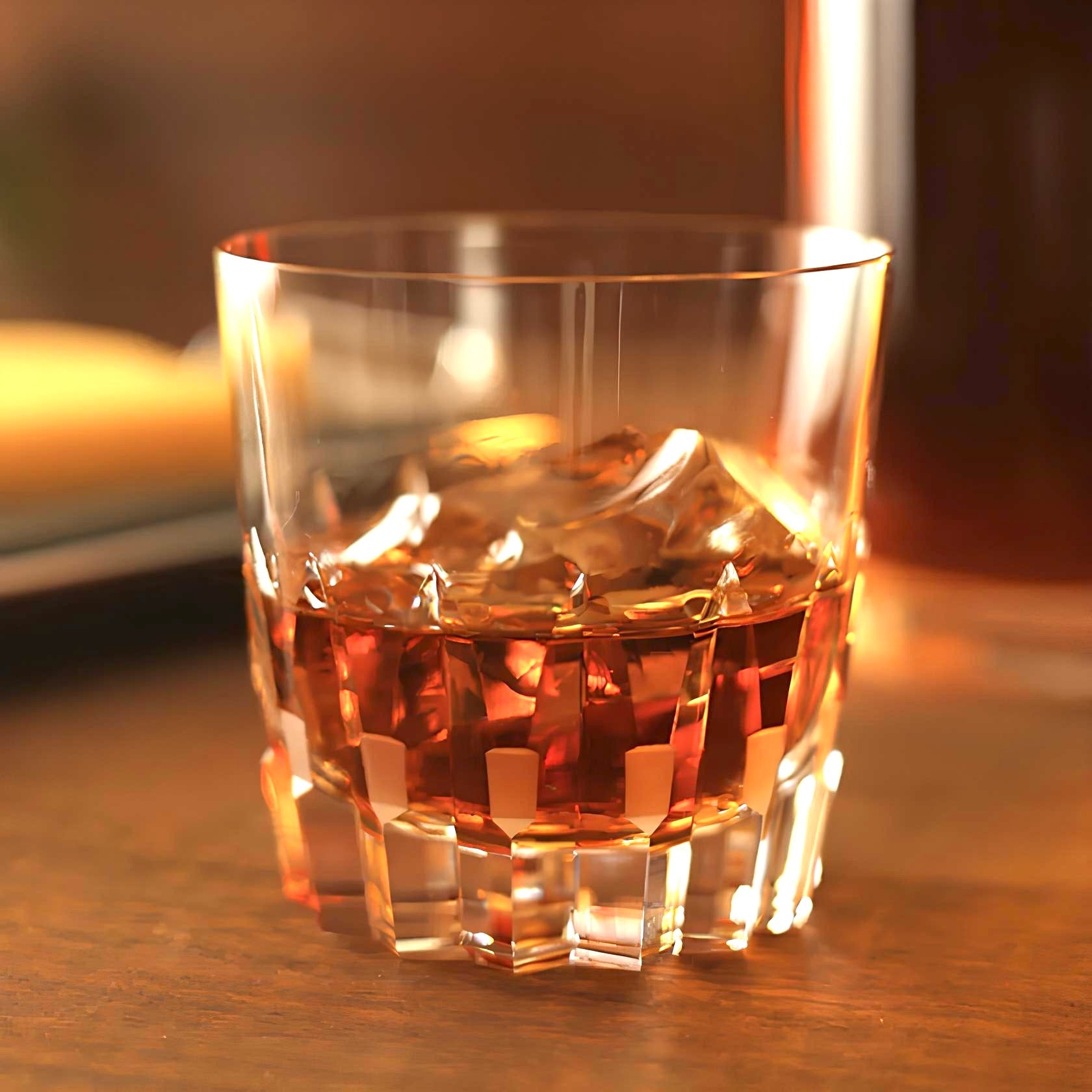 Rune - Jakobsen Design Whiskyglas, “Ancient Parallel - Cross” Whiskyglas_1