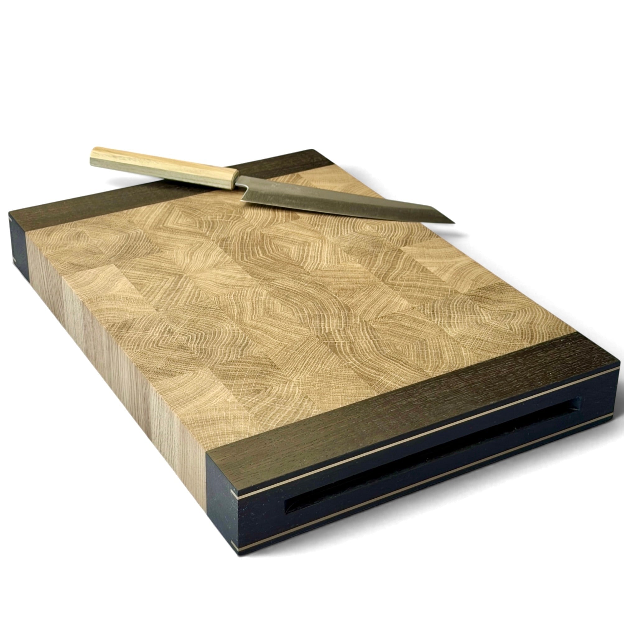 Chefs Board – skærebræt i messing, 5 cm, fra Rune-Jakobsen Woodworks