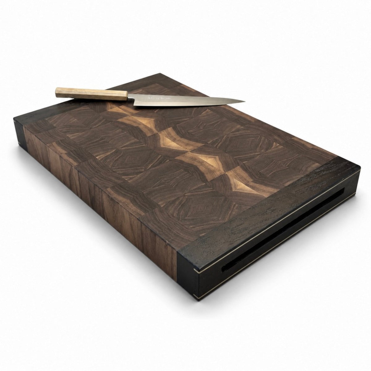 Rune-Jakobsen Woodworks, Chefs Board – 5 cm endetræsskærebræt med håndgreb og messingdetaljer i flere størrelser og træsorter_5