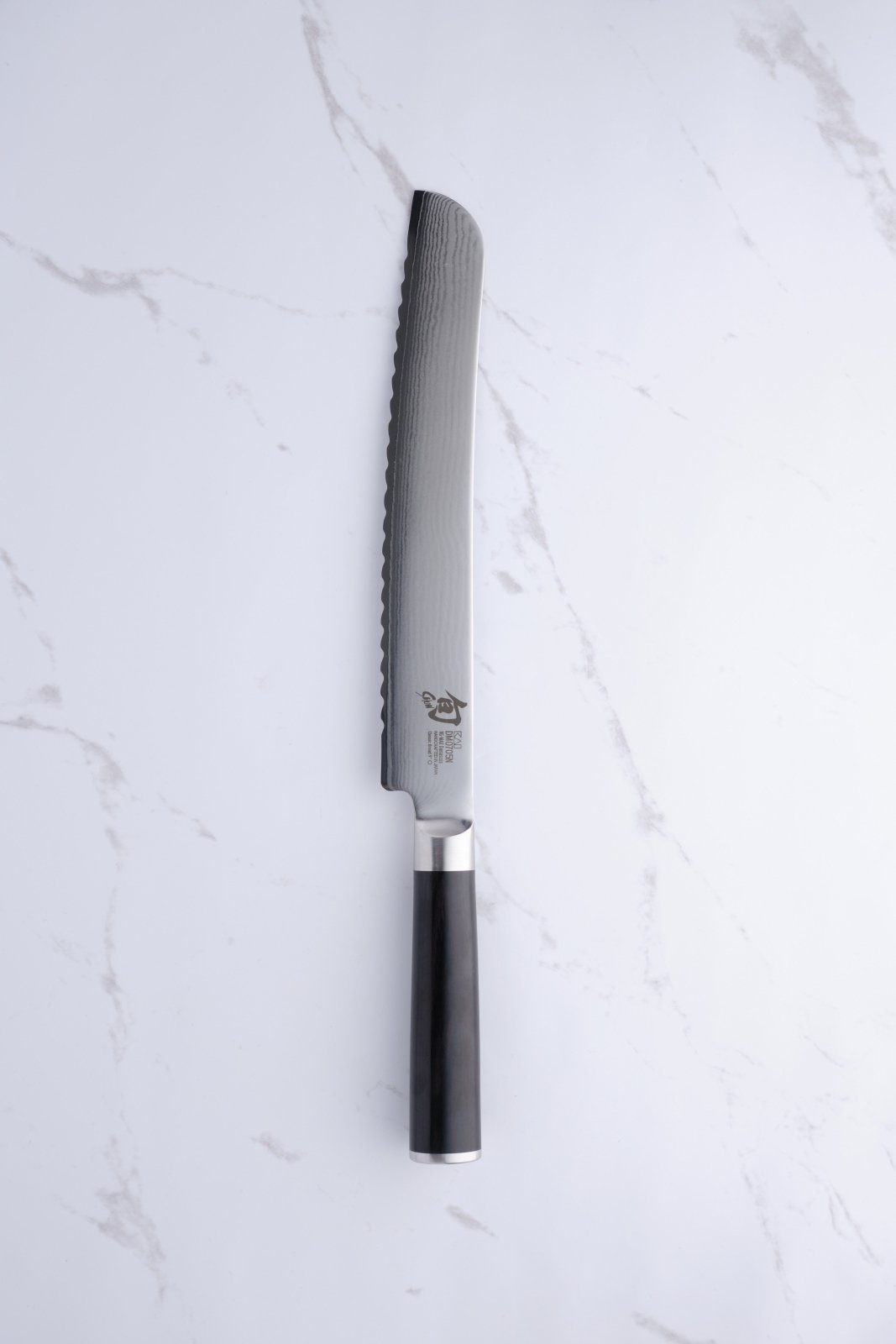 KAI Shun Classic 230 mm Brødkniv_2 by Rune - Jakobsen Design