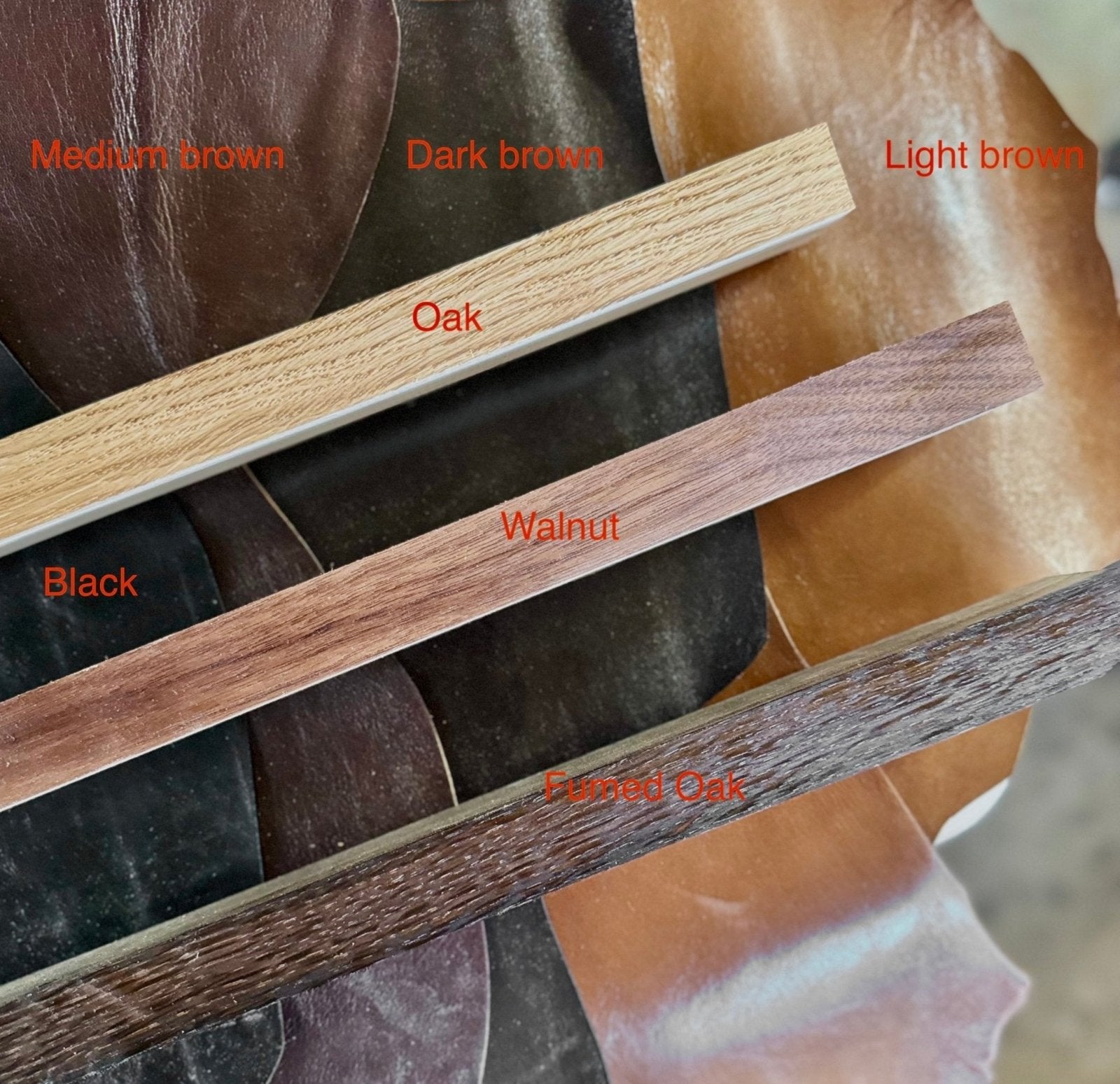 Rune-Jakobsen Woodworks 'Wide leather protected ' bred knivmagnet med læderfront_1 by Rune-Jakobsen Design