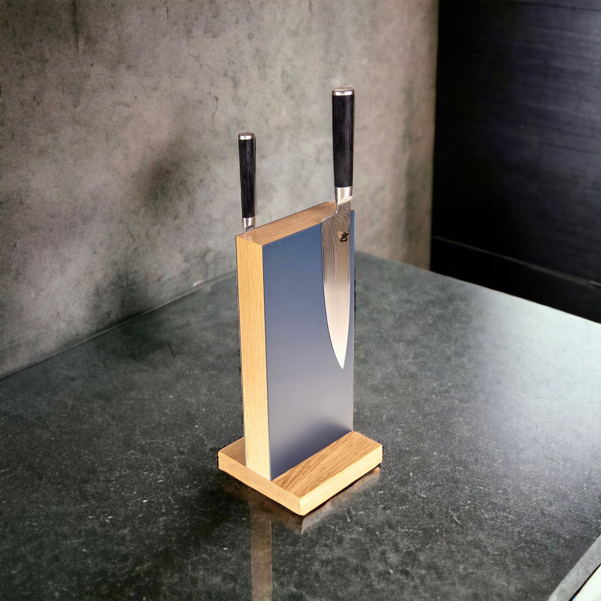 Rune-Jakobsen Woodworks Colors🌈 magnetisk knivblok med linoleum_6 by Rune-Jakobsen Design