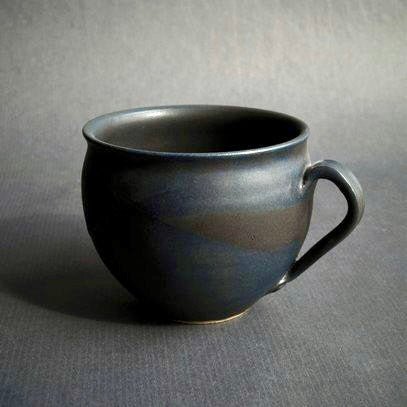 Køb 'Kop', stentøj, 13 cm, bølge Kop_1 fra Dorte Visby hos os