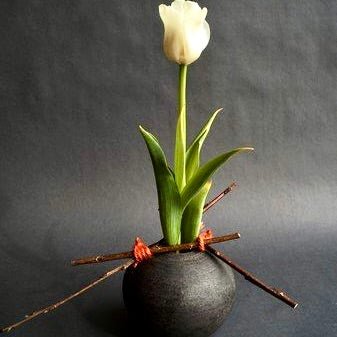 Køb 'Mini Kuglevase', raku, 7 cm, sort _1 fra Dorte Visby hos os