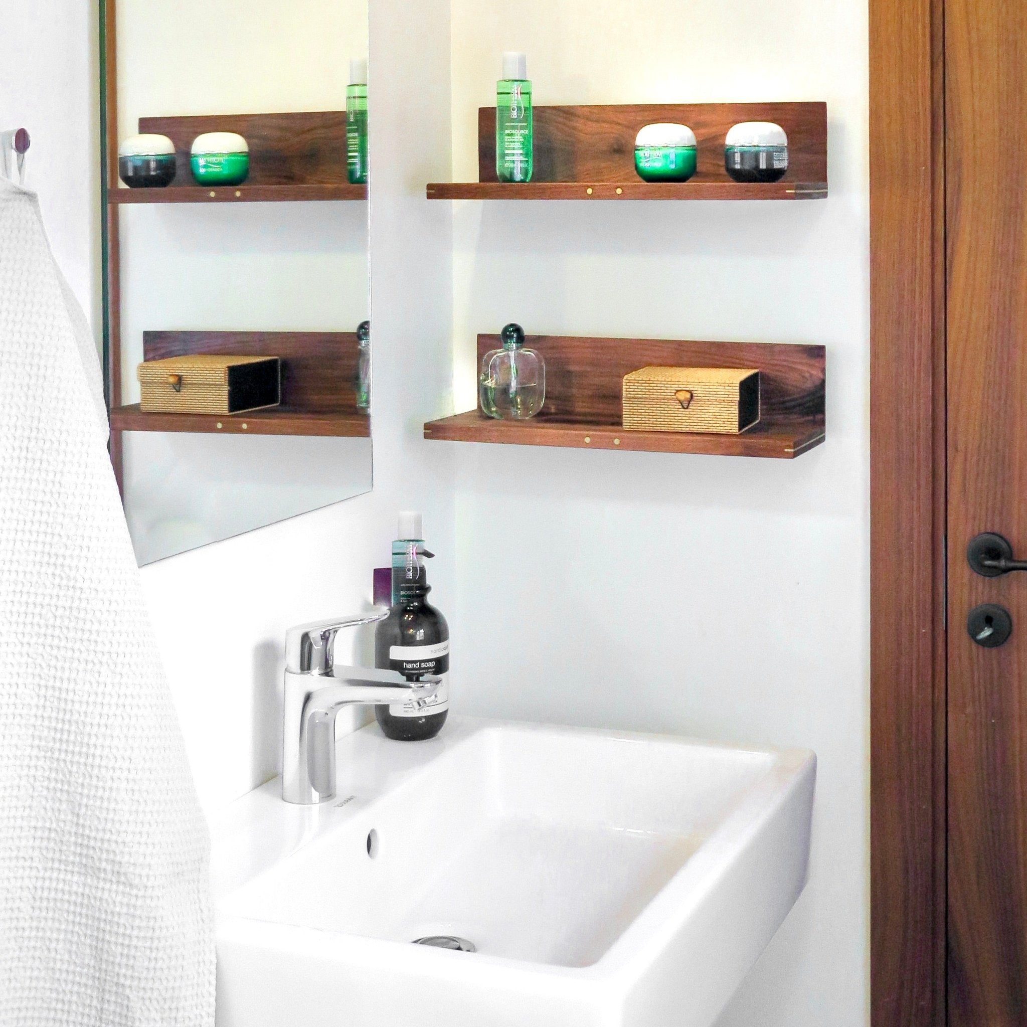 Rune - Jakobsen Design "L" - smal hylde uden forkant 30 cm Hylder_3