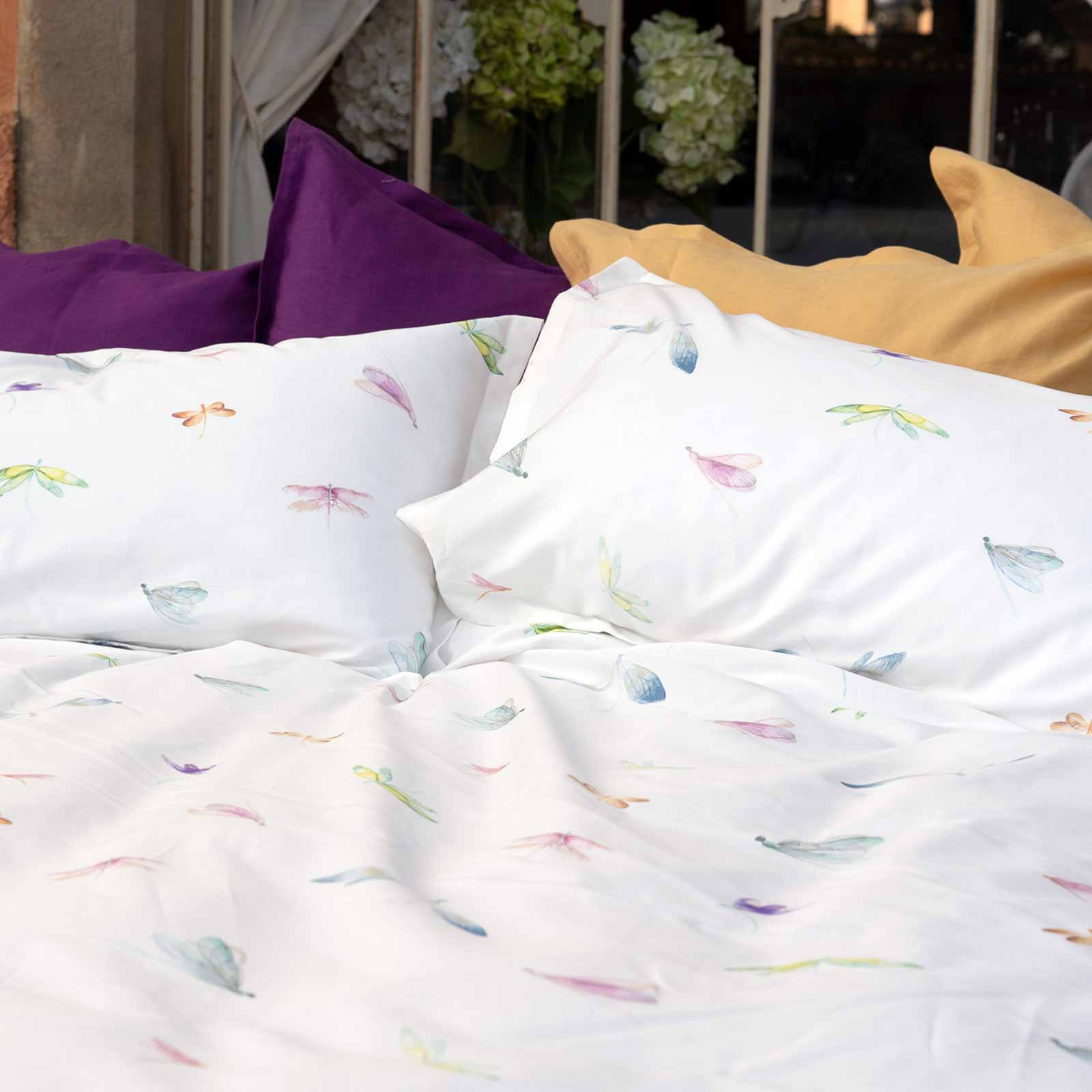 'Libellula' sengesæt i satin sengetøj fra Rune-Jakobsen Design